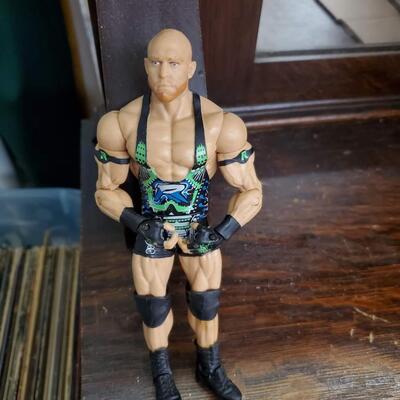 Ryback figure