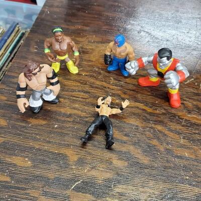 Wrestling mini figure lot