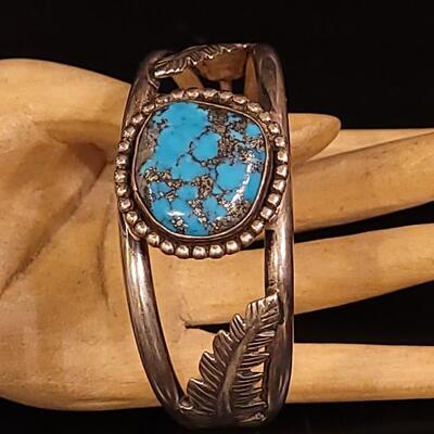 Lot 83: Vintage Native American Sterling & Royston Turquoise Cuff