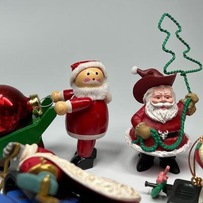 Santa Claus Jolly Holiday Figurines, Toys, Ornaments, and Home Decor Figurines