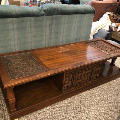BC17  coffee table