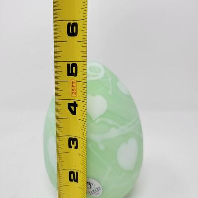 FENTON GREEN SATIN EGG WITH WHITE HANGING HEARTS AND VINES EGG-MADE BY FENTON FOR MCMILLEN & HUSBAND