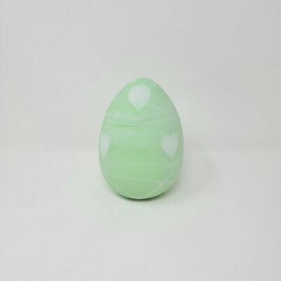 FENTON GREEN SATIN EGG WITH WHITE HANGING HEARTS AND VINES EGG-MADE BY FENTON FOR MCMILLEN & HUSBAND