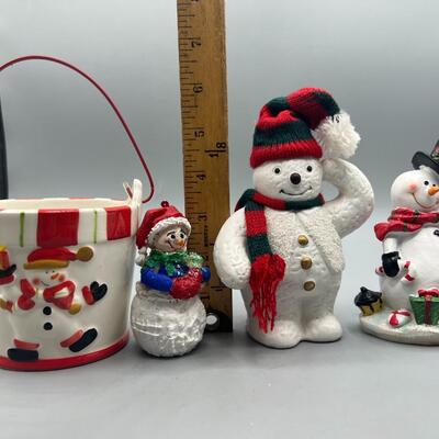 Lot of Snowmen Ceramic Resin Christmas Decor Table Top Decor