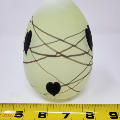 FENTON CREAMY TOPAZ SATIN URANIUM WITH AMETHYST HANGING HEARTS AND VINES EGG-MADE BY FENTON FOR MCMILLEN & HUSBAND