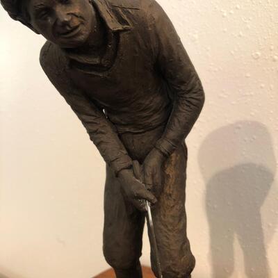 BC35. Michael Garman golfing sculptures