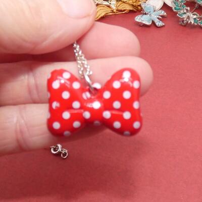 Silver Tone Disney Mini Mouse Bow Pendant Necklace