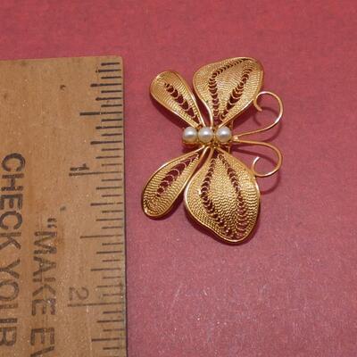 Gold Tone Pearl Filagree Butterfly Pin