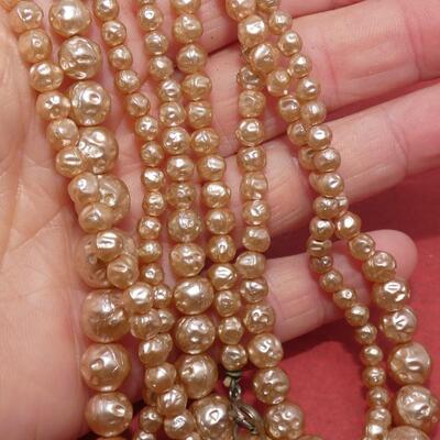 Vintage Pearl Necklace 1 strand