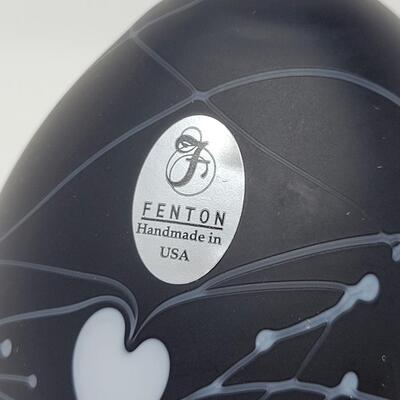 FENTON BLACK SATIN WITH WHITE HANGING HEARTS AND VINES EGG-MADE BY FENTON FOR MCMILLEN & HUSBAND