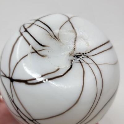 FENTON WHITE SHINY WITH BLACK HANGING HEARTS AND VINES EGG-MADE BY FENTON FOR MCMILLEN & HUSBAND