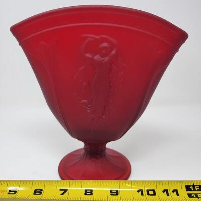 FENTON RED SATIN DANCING LADY FAN VASE FFOGKC 2007