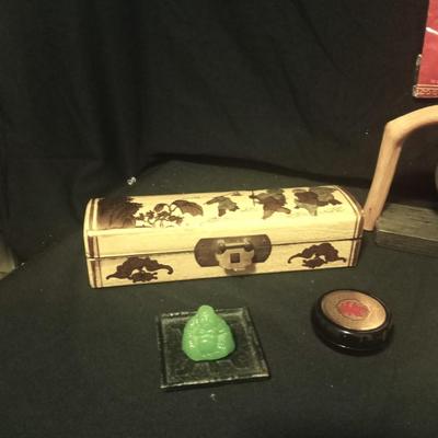 ASIAN THEMED WOODEN BOX-GONG-BUDDA-SMALL COLLECTABLES