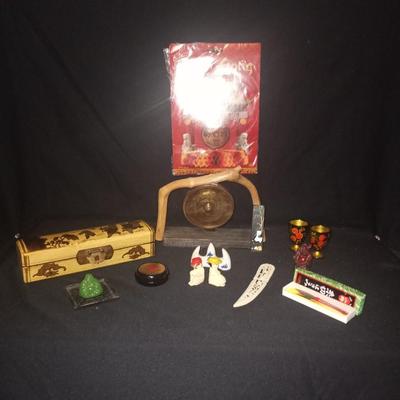ASIAN THEMED WOODEN BOX-GONG-BUDDA-SMALL COLLECTABLES