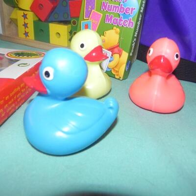 NEW WOODEN PUZZLE BLOCKS AND YOUNG CHILDRENS FUN