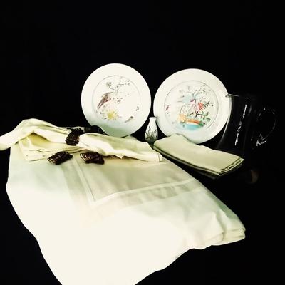 NICE LINEN TABLECLOTH & CLOTH NAPKINS-ASIAN PLATES AND MORE
