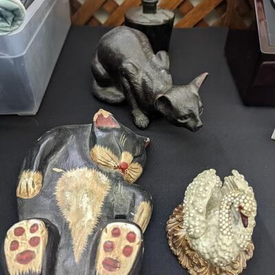 Cat Figurines Decor 