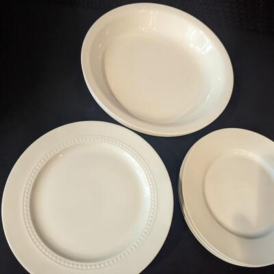 Misc White Plate Set
