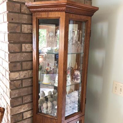 L5- Curio Cabinet (cabinet only, not contents)