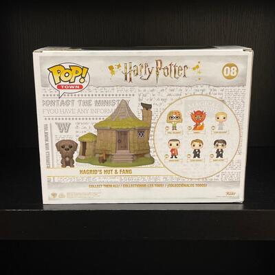 FUNKO ~ Pop Town ~ Harry Potter ~ Hagrid’s Hut & Fang ~ NIB