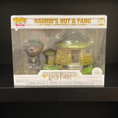 FUNKO ~ Pop Town ~ Harry Potter ~ Hagridâ€™s Hut & Fang ~ NIB