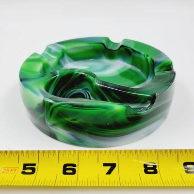 VINTAGE FENTON ART GLASS GREEN MALACHITE GLASS ASHTRAY MUSEUM PIECE