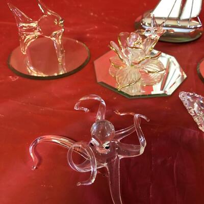 C27- Glass Figurines & mirrors