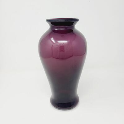 2011 FENTON AUBERGINE 11" PURPLE GIFT SHOP VASE