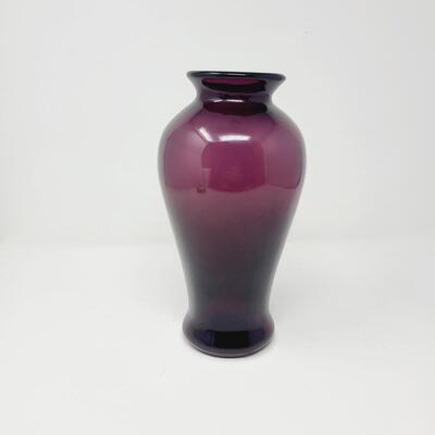 2011 FENTON AUBERGINE 11" PURPLE GIFT SHOP VASE