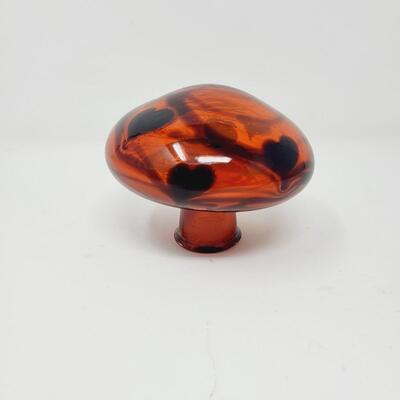 FENTON "OFF HAND" - DAVE FETTY SIGNED - ORANGE & BLACK HANGING HEARTS GLASS  MUSHROOM