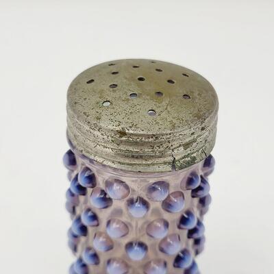 FENTON PURPLE AMETHYST HOBNAIL SHAKER
