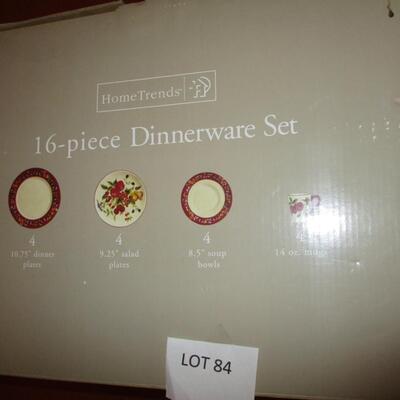 Home Trends Dinnerware