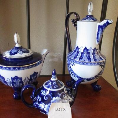 Bombay Rosette Coffee Pot & Teapot