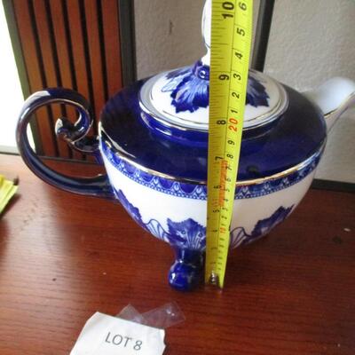 Bombay Rosette Coffee Pot & Teapot