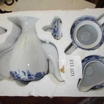 Baum Bros Blue Rose Teaset