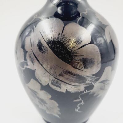 VINTAGE FENTON HAND PAINTED SILVER POPPIES BLACK GLASS BUD VASE - SIGNED