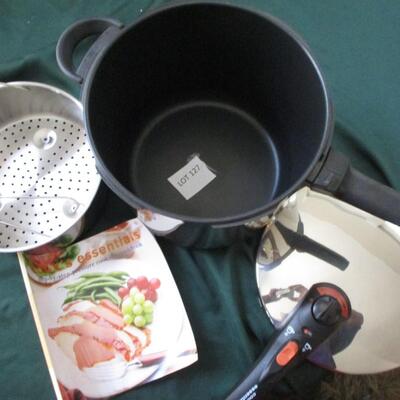 Cooks Essentials-Pressure Cooker