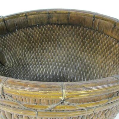 Woven Chinese Will Basket With Handle