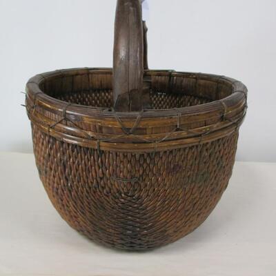 Woven Chinese Will Basket With Handle