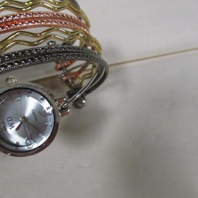 Collection Of Bracelets Watches & Broches - Frog Belt Buckle