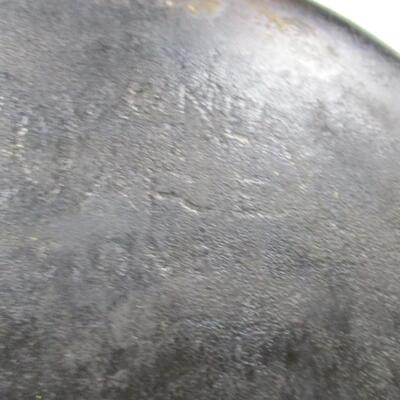 Wagner Skillet & Sad Iron With Trivet (see all pictures)