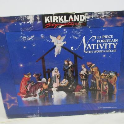 Kirkland Nativity 13 Piece Porcelain Set