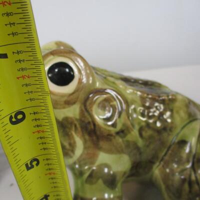Collection Of Ceramic Decor Chicken & Frogs