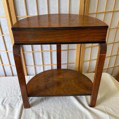 Small table with pullout drawers