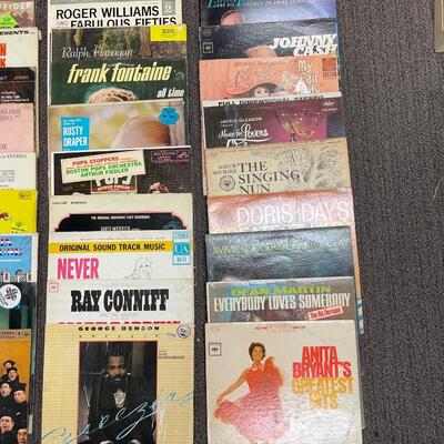 Vinyl Record Lot 10, 30 Albums Various Artists
