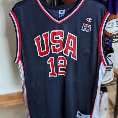 AUTOGRAPHED RAY ALLEN TEAM USA OLYMPIC BASKETBALL CHAMPION JERSEY