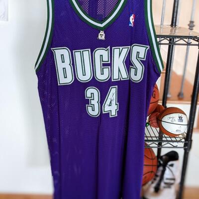Authentic Autographed Ray Allen Milwaukee Bucks Game Jersey
