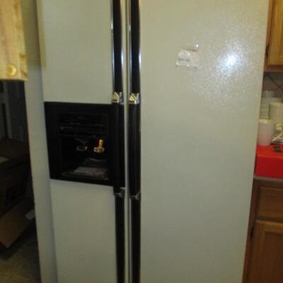 Kenmore Side by Side Refrigerator