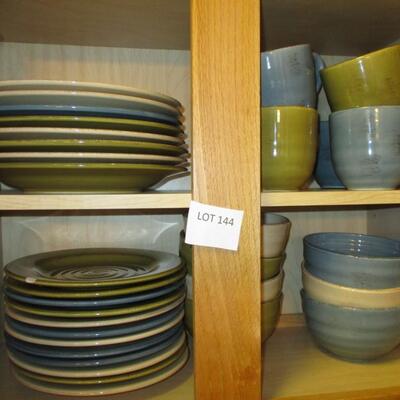 Cottage Dinnerware
