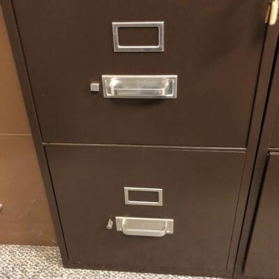 P111- File Cabinet with keys
